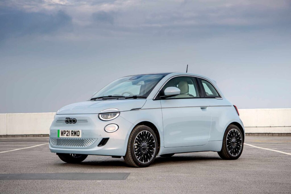 Nuova Fiat 500 elettrica: tutte le caratteristiche