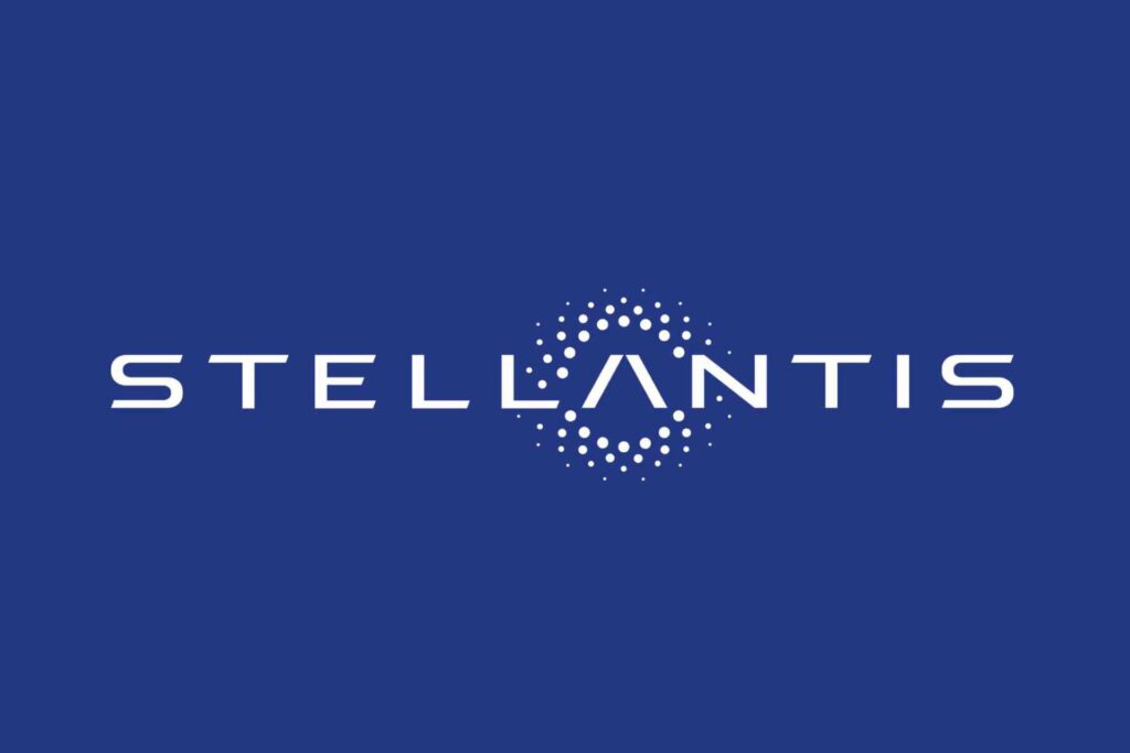 Piano Stellantis per 2030: il 70% dei modelli entro quell&rsquo;anno sar&agrave; elettrico
