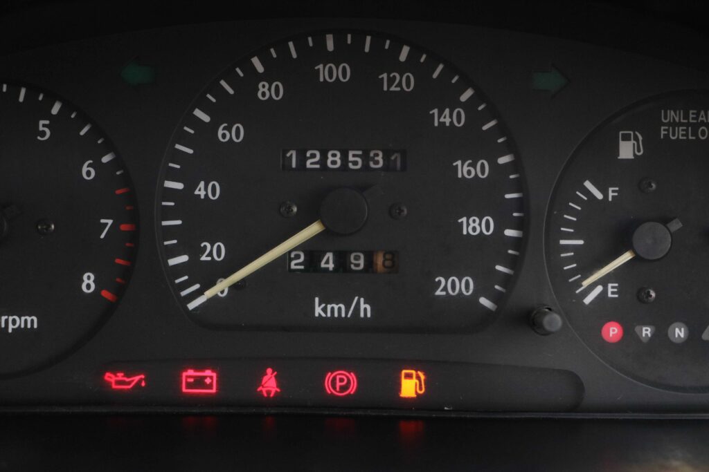 Controllo Km reali auto usata: come verificare