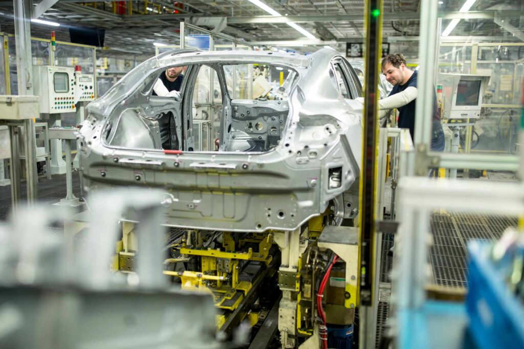 Automotive-news - lavoro auto elettriche