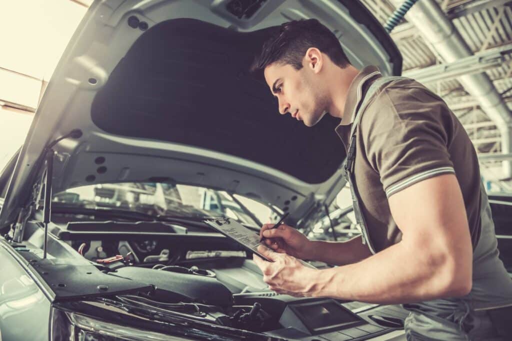 Test driver: come si lavora collaudando auto