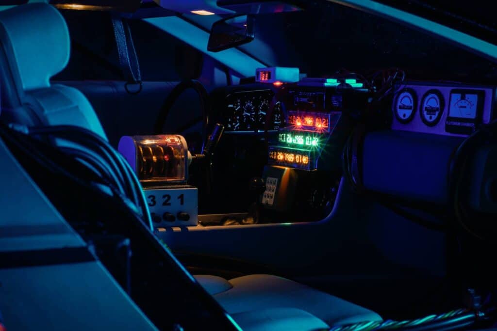 Alpha 5: Ritorno al Futuro con la DeLorean