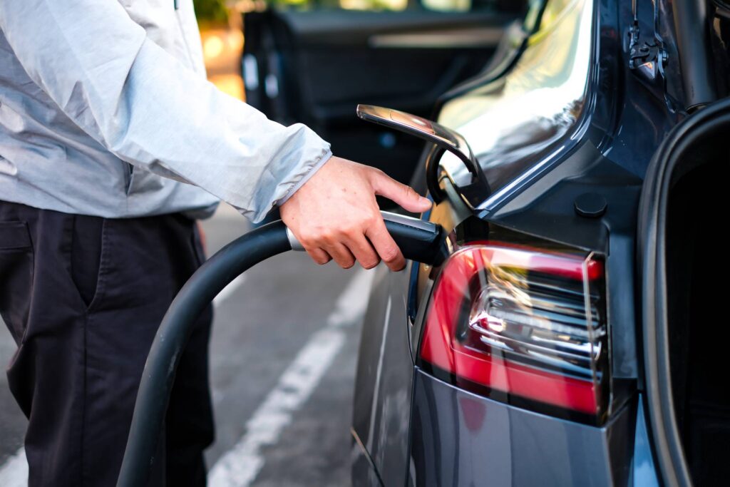 2025 e oltre: l&rsquo;impegno degli Stati dell&rsquo;Unione europea nel percorso di transizione verso l&rsquo;elettrico