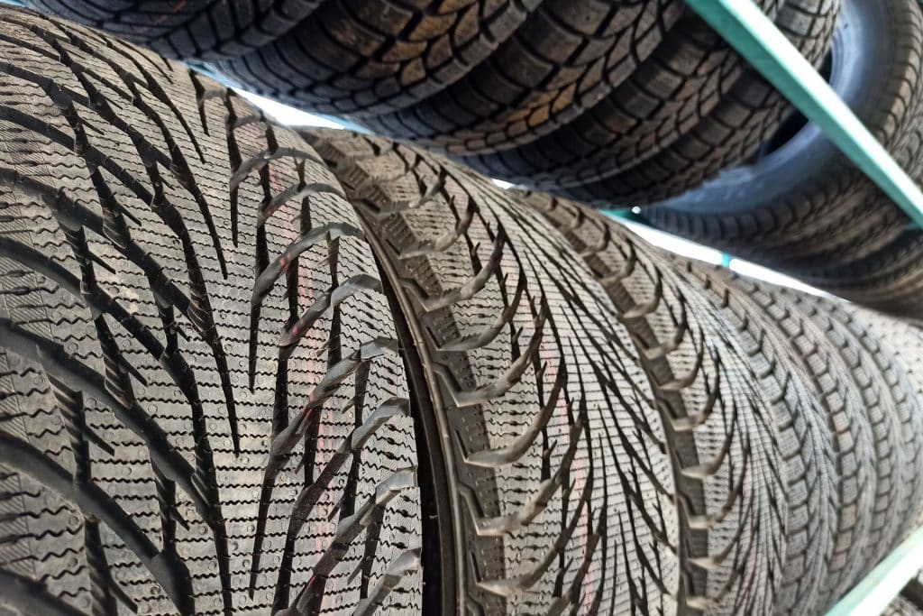 Durata pneumatici 4 stagioni: come si consuma un treno di gomme nel tempo